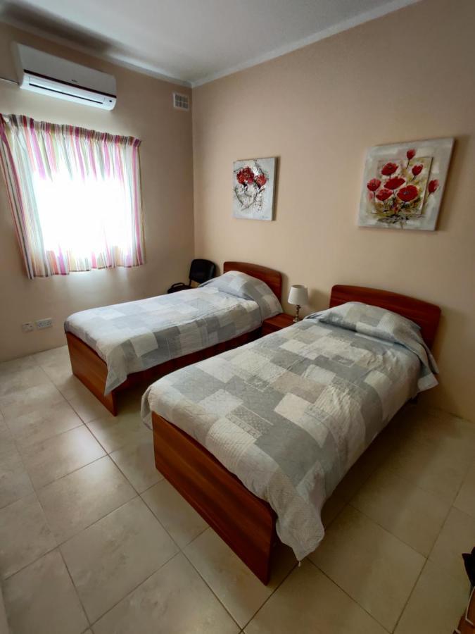 Doms Apartment Tarxien Exterior foto